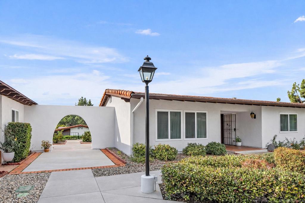 16555 Caminito Vecinos 39