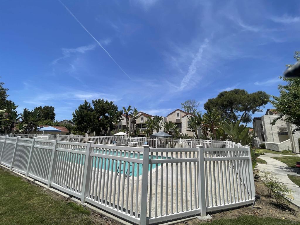 10845 Camino Ruiz 72