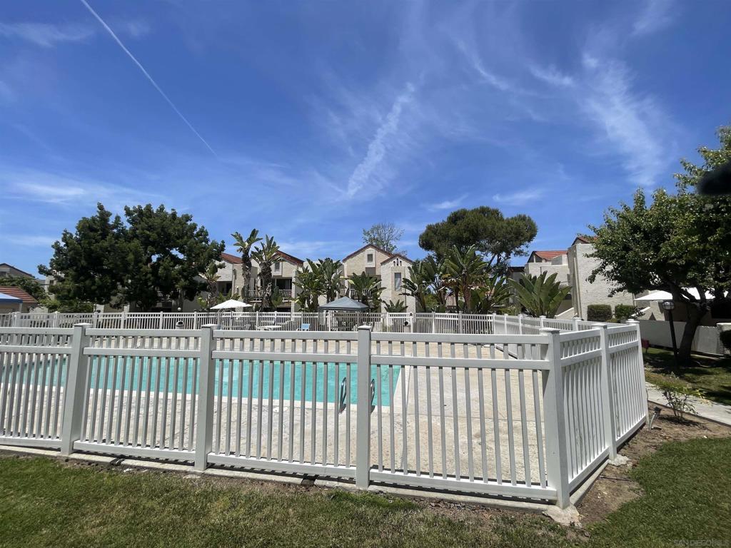 10845 Camino Ruiz 72