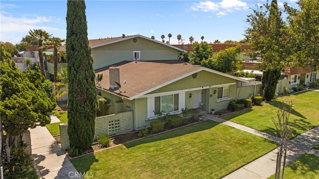 3102 Ginger Avenue