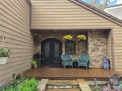24832 Forest Knoll Lake Forest CA 92630