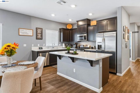 Photo of 726 Sudbrook Ct CT, Patterson, CA 95363 (MLS # 41145710)