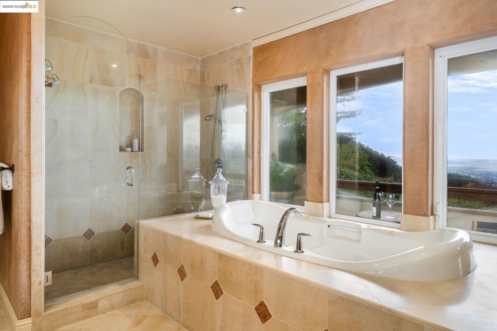 MERRIEWOOD - Residential