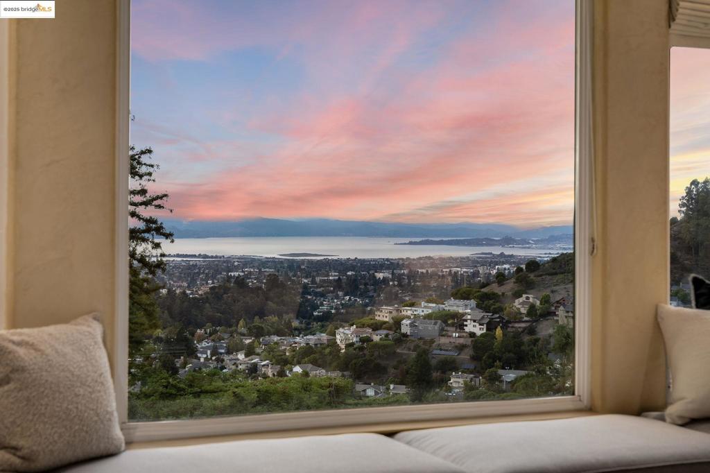 MERRIEWOOD - Residential