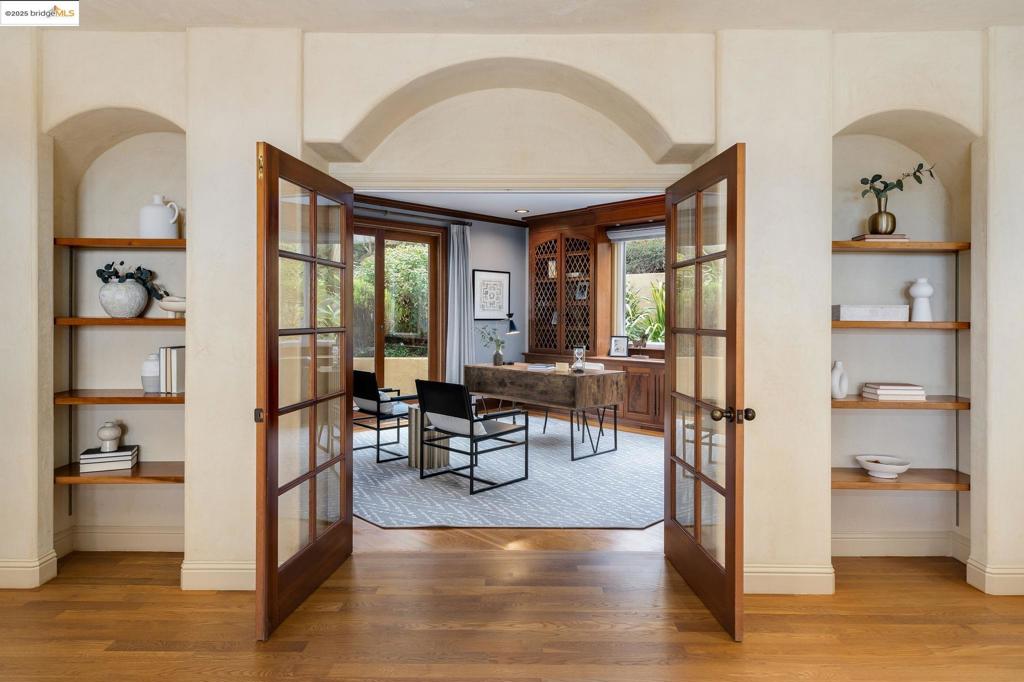 MERRIEWOOD - Residential