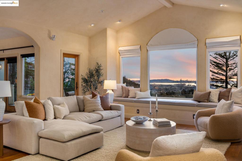 MERRIEWOOD - Residential