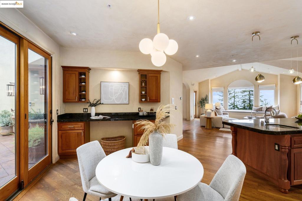 MERRIEWOOD - Residential