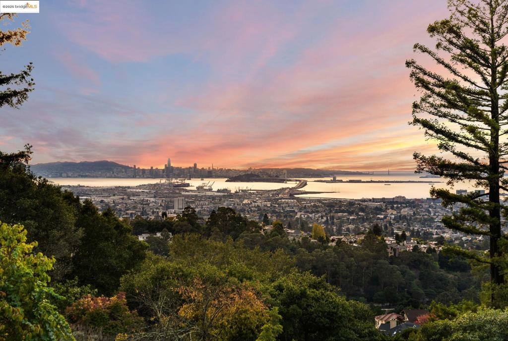 MERRIEWOOD - Residential