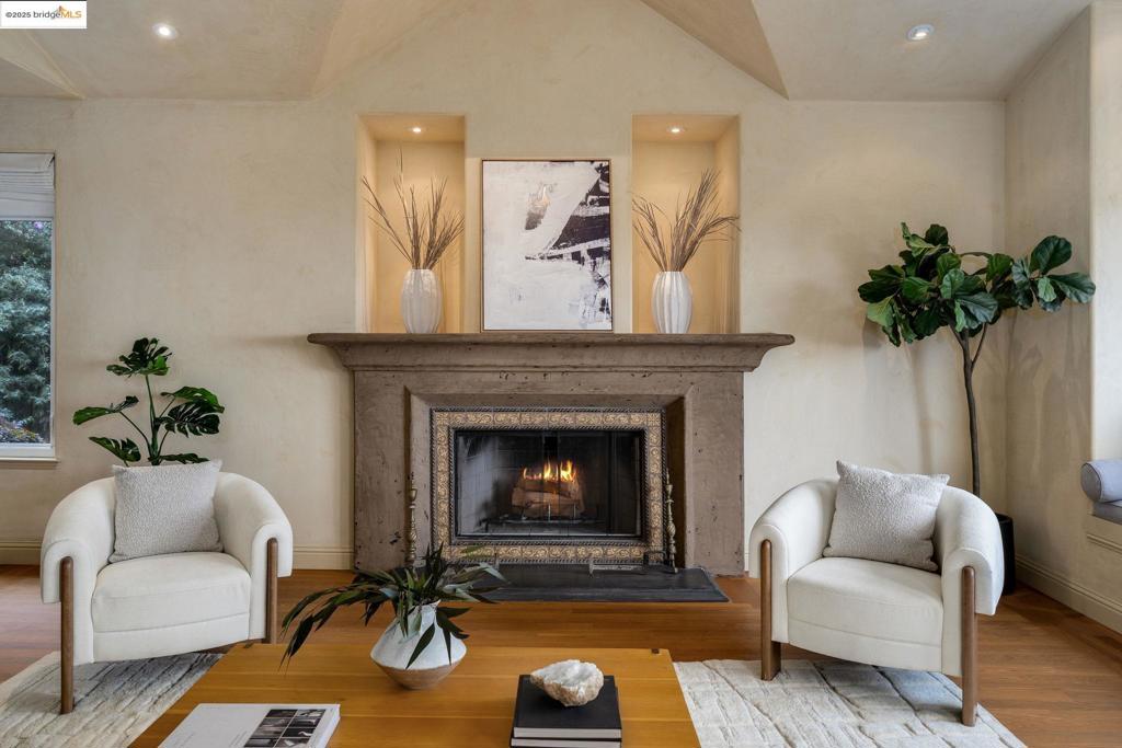 MERRIEWOOD - Residential