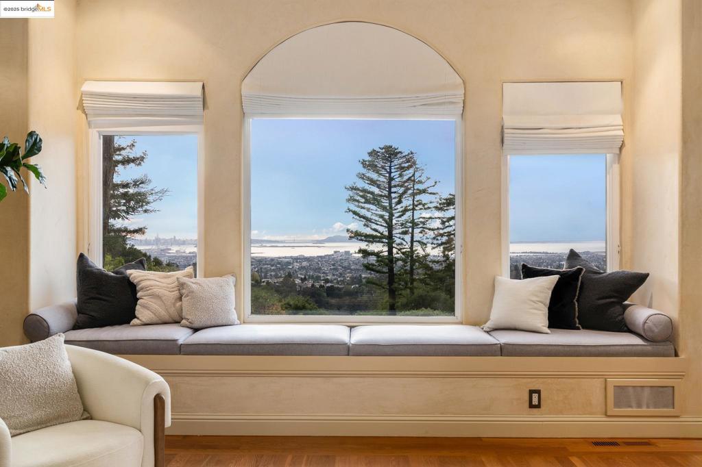 MERRIEWOOD - Residential