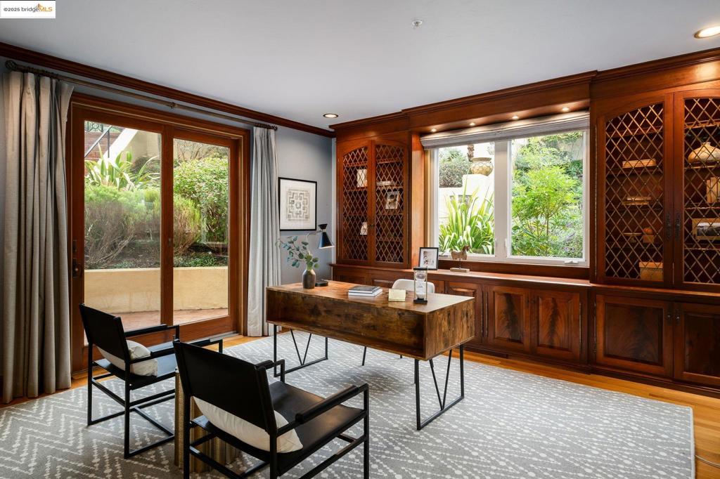 MERRIEWOOD - Residential