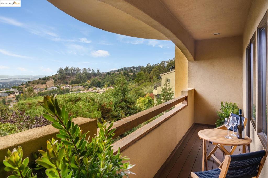 MERRIEWOOD - Residential