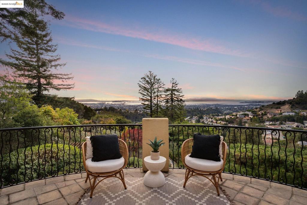 MERRIEWOOD - Residential