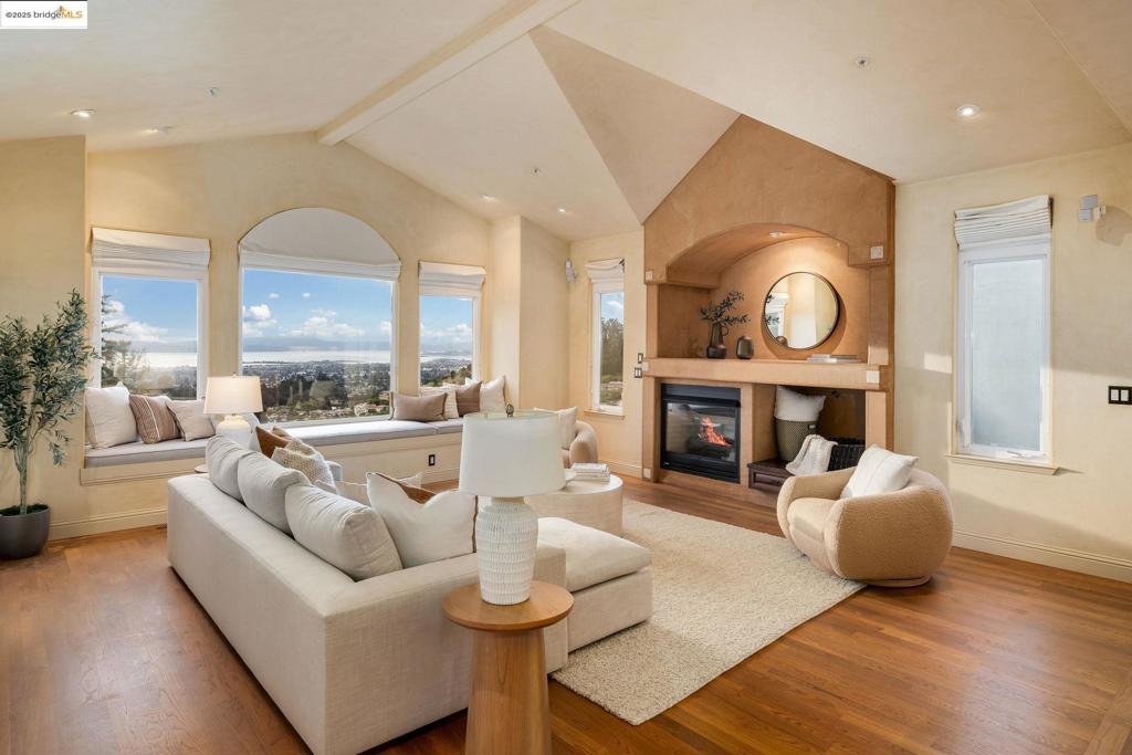 MERRIEWOOD - Residential