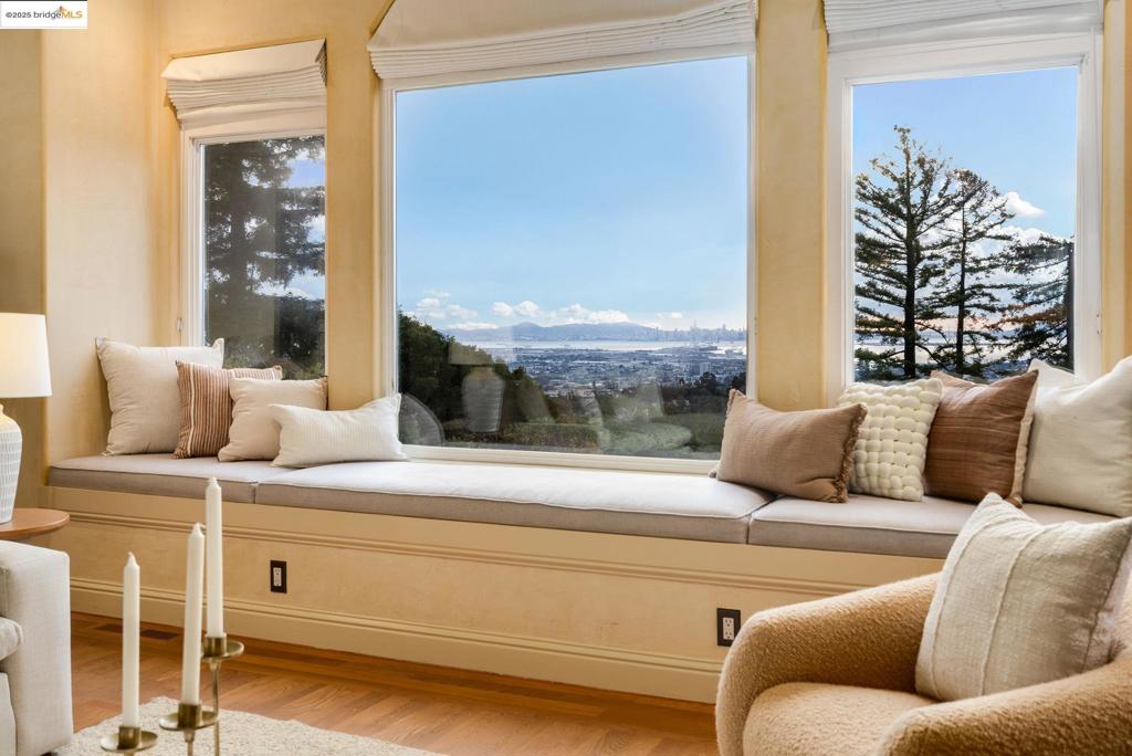 MERRIEWOOD - Residential