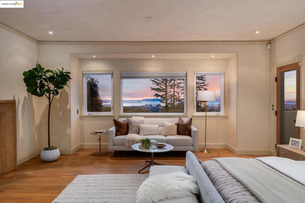 MERRIEWOOD - Residential