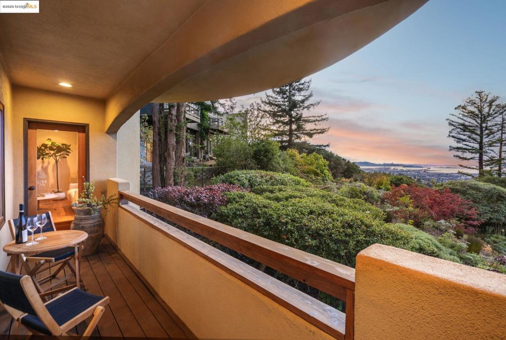 MERRIEWOOD - Residential