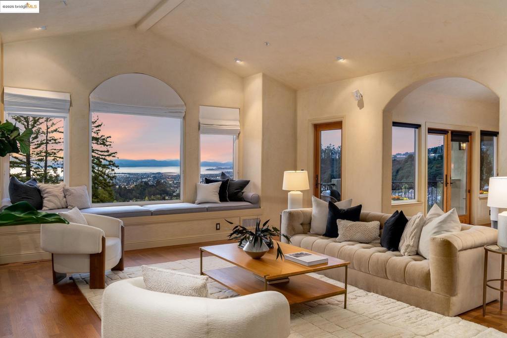 MERRIEWOOD - Residential