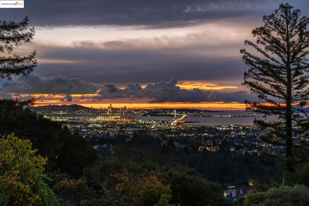 MERRIEWOOD - Residential