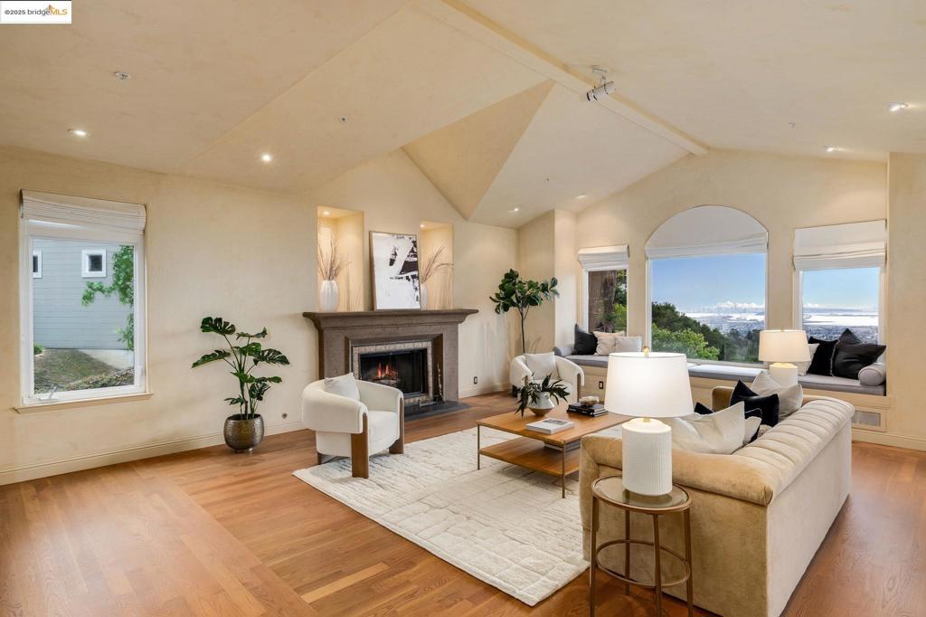 MERRIEWOOD - Residential