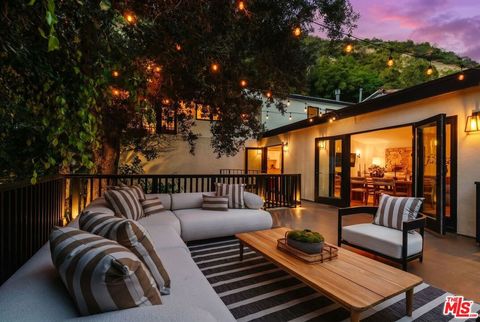 Photo of 9849 Portola Drive, Beverly Hills, CA 90210 (MLS # 26775917)