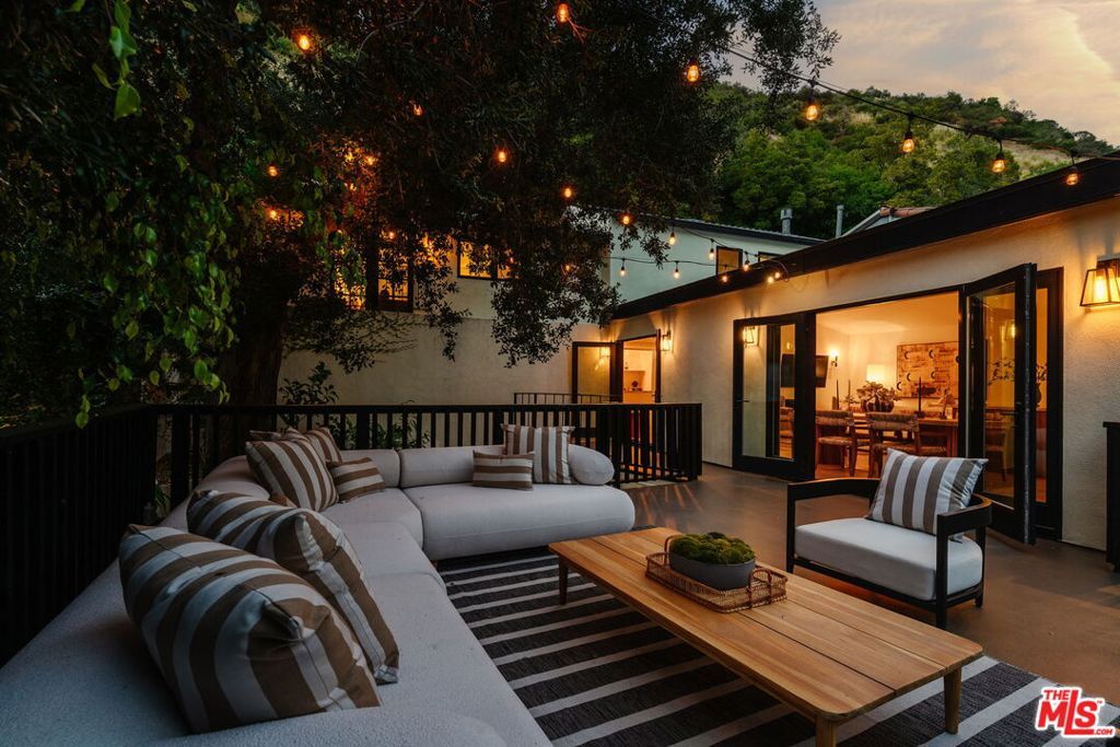 Photo of 9849 Portola Drive, Beverly Hills, CA 90210 (MLS # 26775917)
