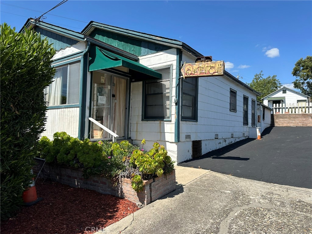 652 Morro Street