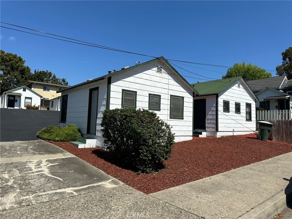 652 Morro Street