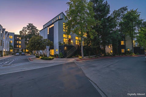 Photo of 59 Iron Horse Lane, Walnut Creek, CA 94597 (MLS # ML82056513)