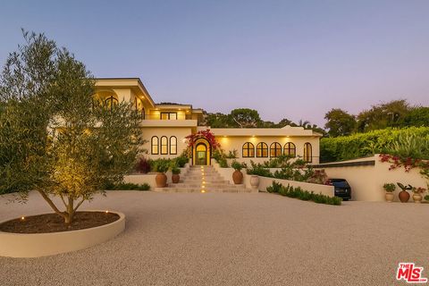 Photo of 30125 Harvester Road, Malibu, CA 90265 (MLS # 26633795)