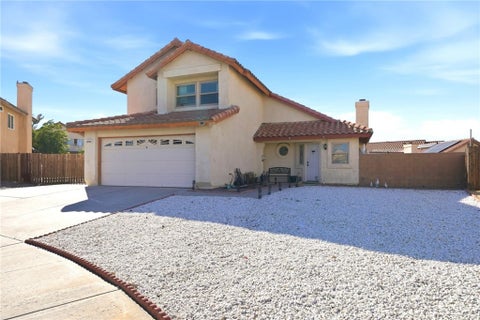 Photo of 13540 Blue Sage Court, Victorville, CA 92392 (MLS # CV26153181)