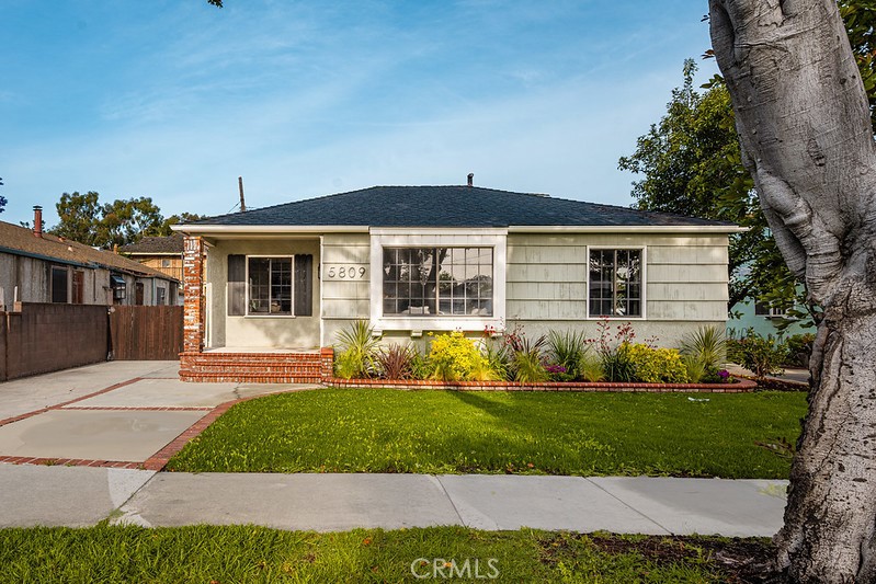 5809 Hazelbrook Avenue