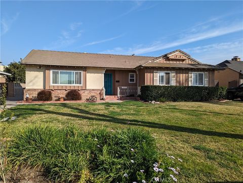 Photo of 606 N Eileen Avenue, West Covina, CA 91791 (MLS # CV25282439)