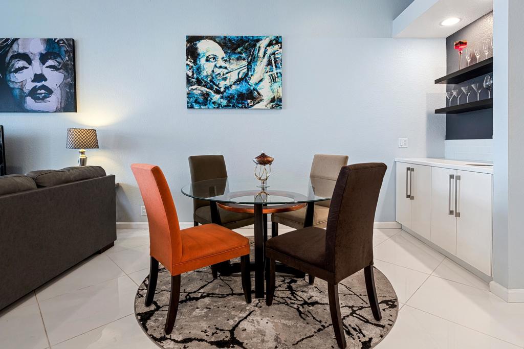 2601 S Broadmoor 24