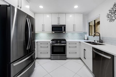 Tiny photo for 2601 S Broadmoor Dr #24, Palm Springs, CA 92264 (MLS # 219146731PS)