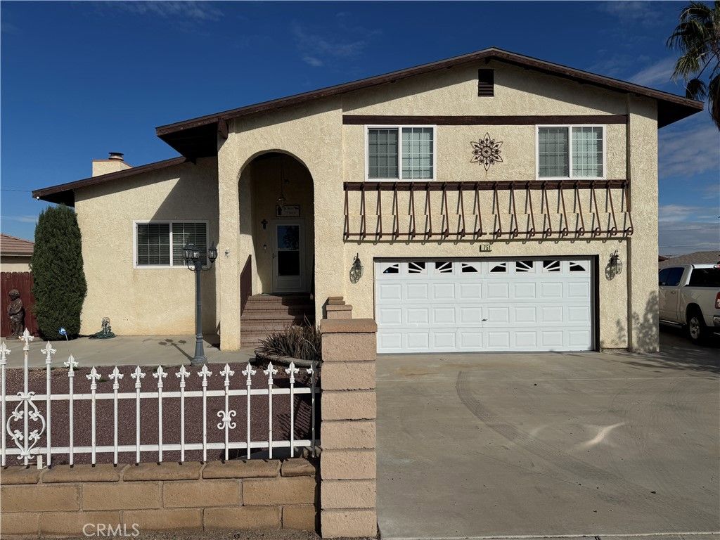 Photo of 751 Rimrock Rd, Barstow, CA 92311 (MLS # HD25264591)