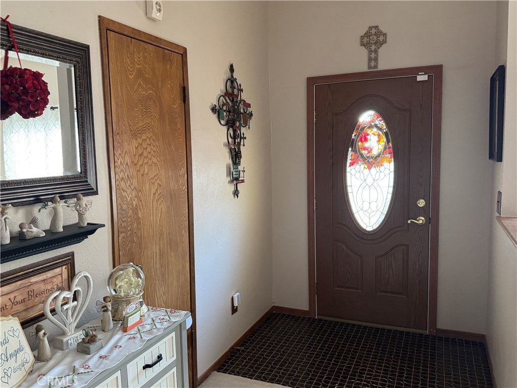 Photo of 751 Rimrock Rd, Barstow, CA 92311 (MLS # HD25264591)