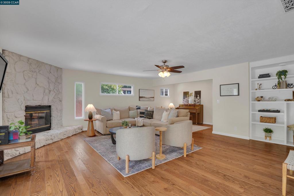 ROUNDHILL - Residential