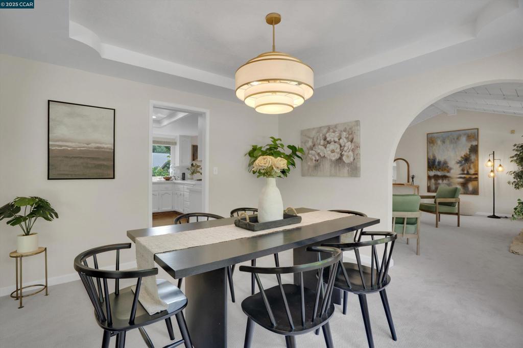 ROUNDHILL - Residential