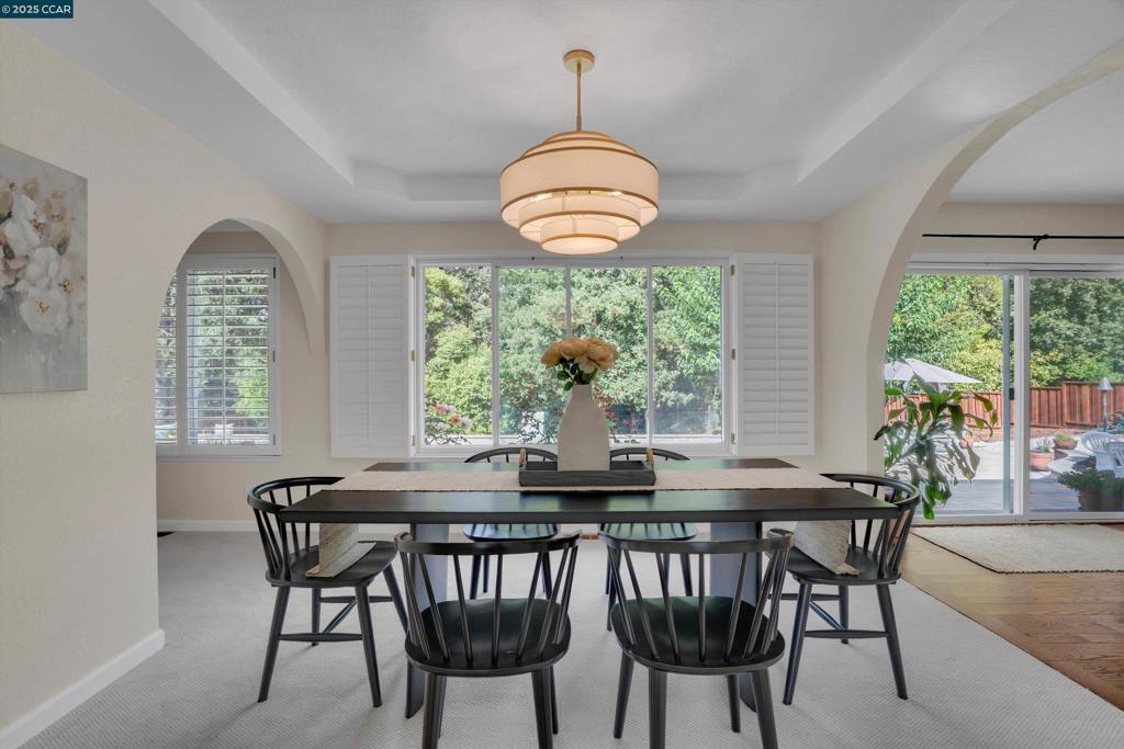ROUNDHILL - Residential