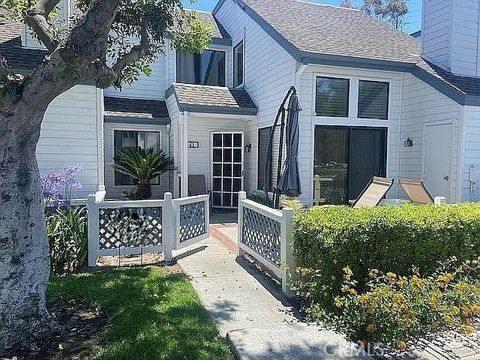 Photo of 41 Fallingstar #28, Irvine, CA 92614 (MLS # TR26072645)