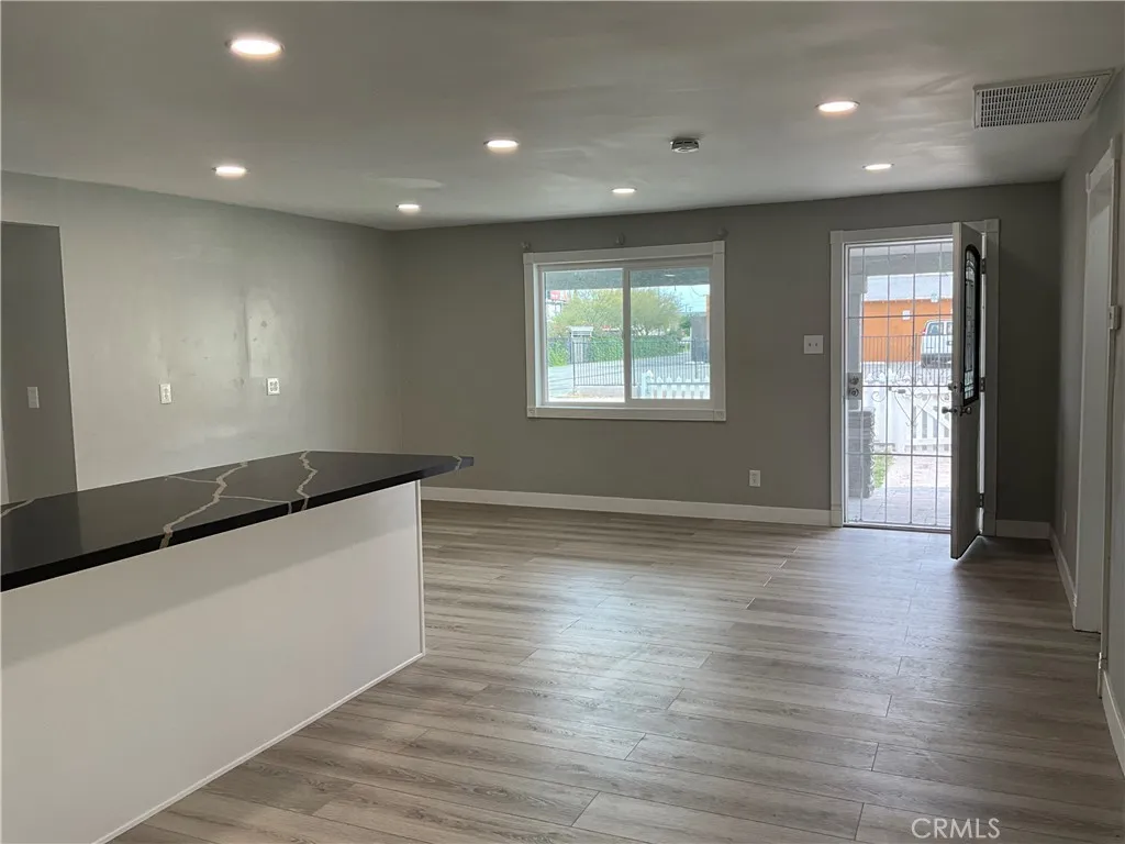 Hawaiian Gardens, California 90716, United States, 3 Bedrooms Bedrooms, ,2 BathroomsBathrooms,Residential,Active,171412