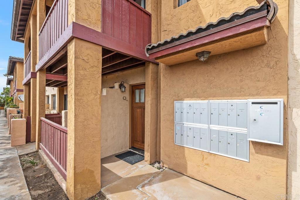 1351 Holly Avenue Q