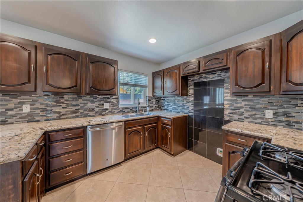 Freedom Homes (FREE) - Residential Lease