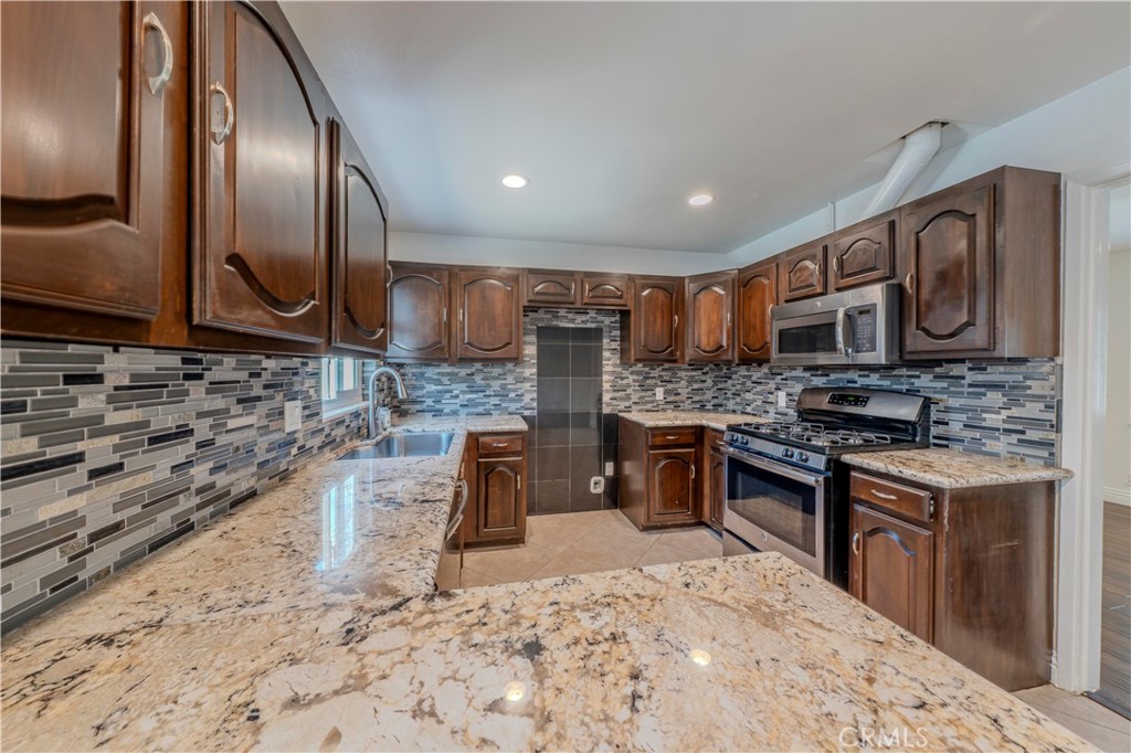 Freedom Homes (FREE) - Residential Lease