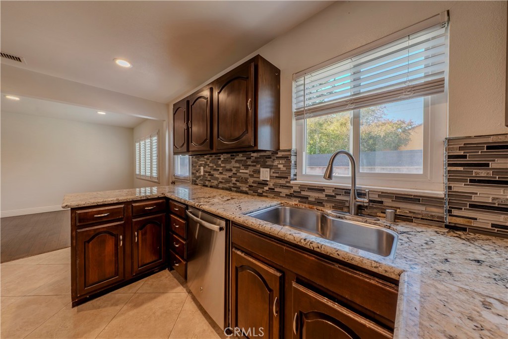 Freedom Homes (FREE) - Residential Lease