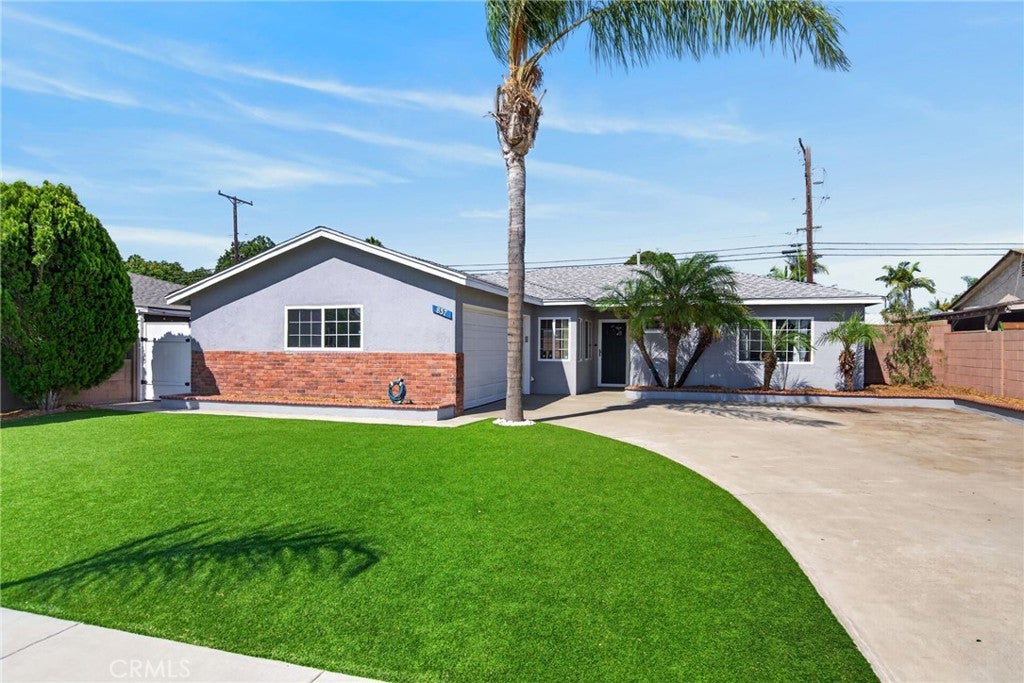 837 N Hanover Street St, Anaheim CA 92801