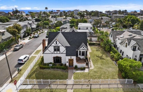 Photo of 304 La Veta Ave AVE, Encinitas, CA 92024 (MLS # 260019874SD)