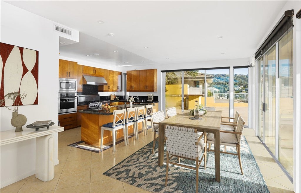 31402 Ceanothus Drive, Laguna Beach CA 92651 - Photo 11