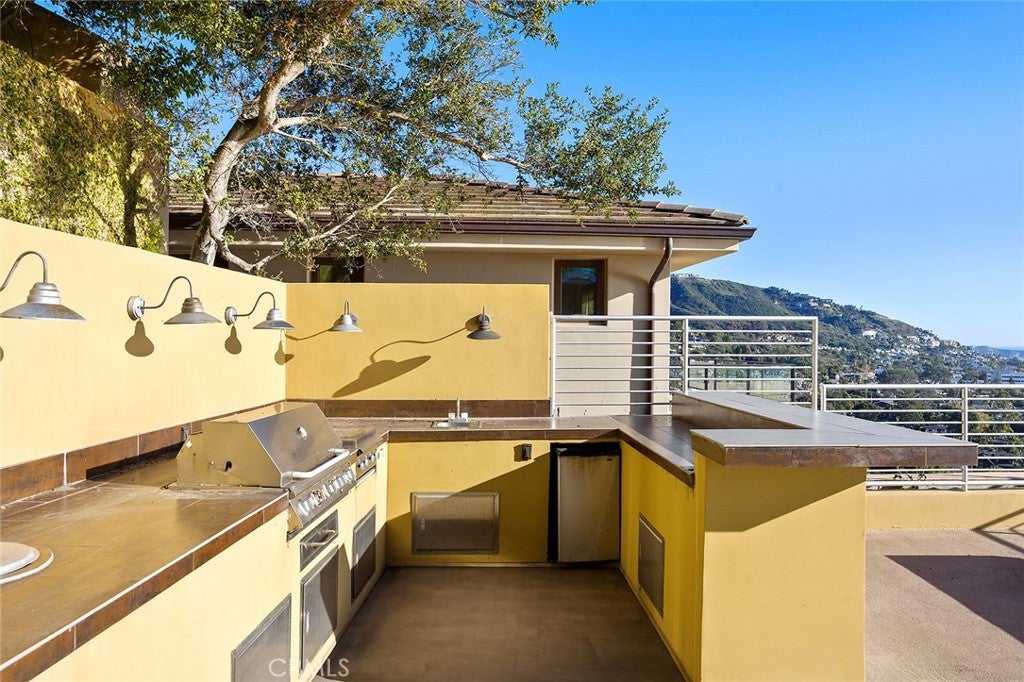 31402 Ceanothus Drive, Laguna Beach CA 92651 - Photo 32